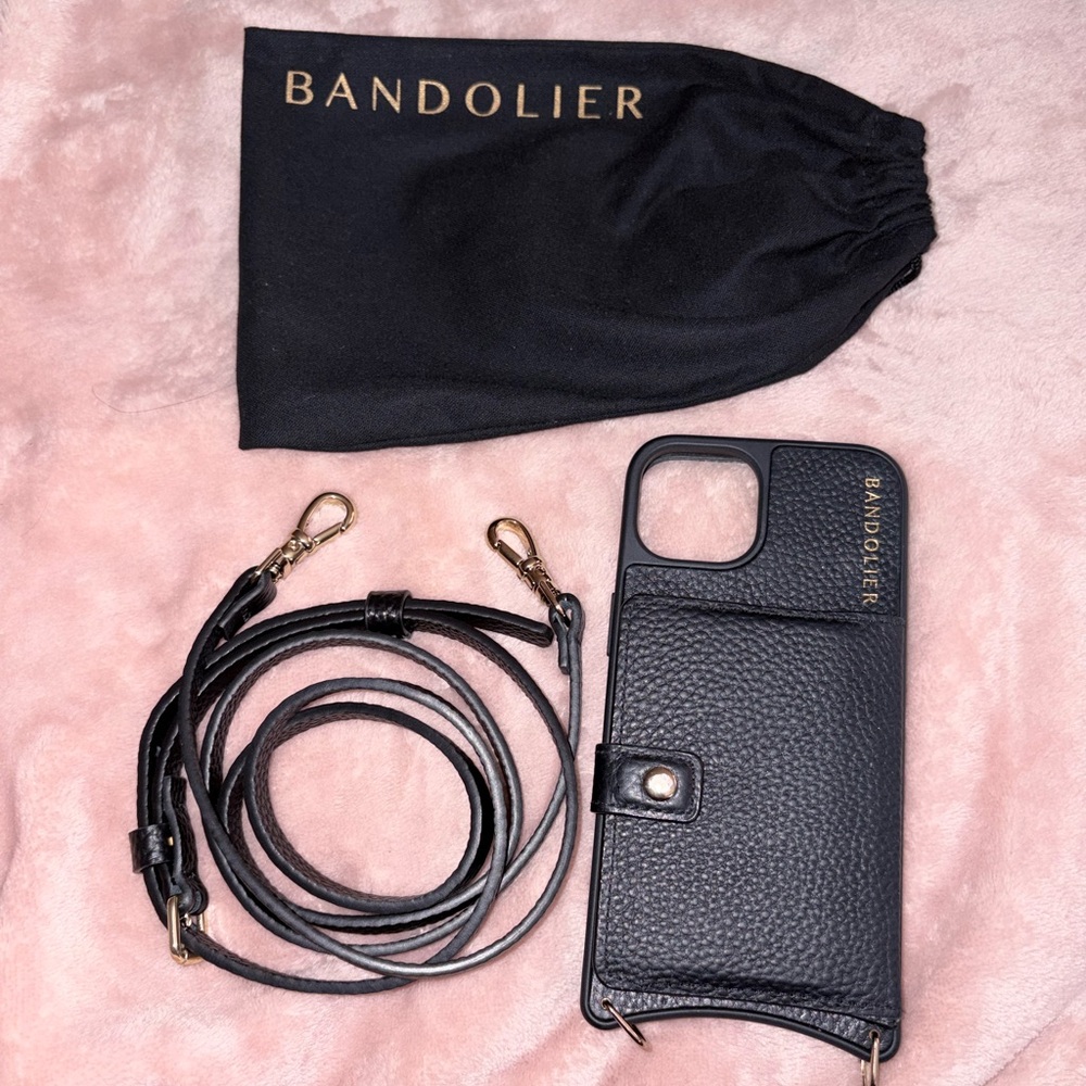 BANDOLIER MILA MAGSAFE CROSSBODY IPHONE 14 CASE IN BLACK/GOLD
